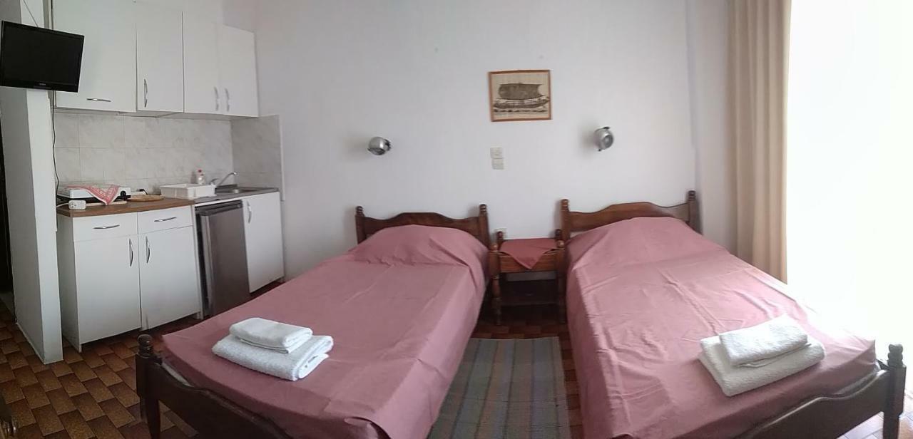 Bissias Guest House Galatás Eksteriør bilde